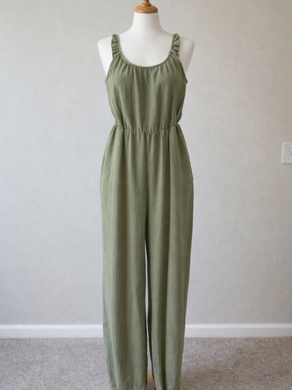 Olive Green Sleeveless Wide-Leg Jumpsuit